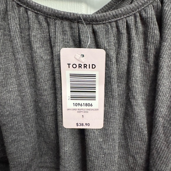 Torrid Charcoal One-Shoulder Ruffle‎ Top - Picture 3 of 3